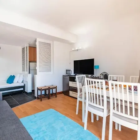 1br With Pool @ Azul Apartment *