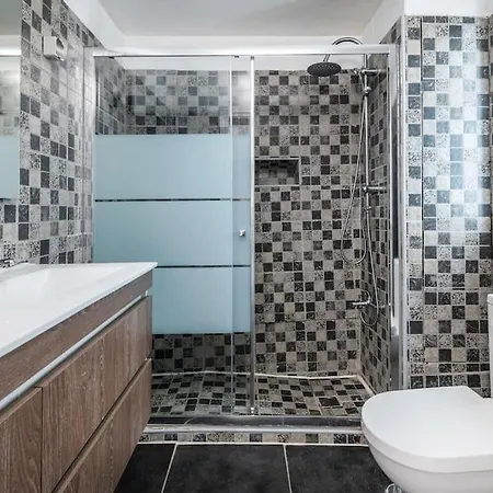 1br With Pool @ Azul Apartment