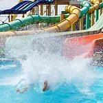 아파트 1br With Pool @ Azul