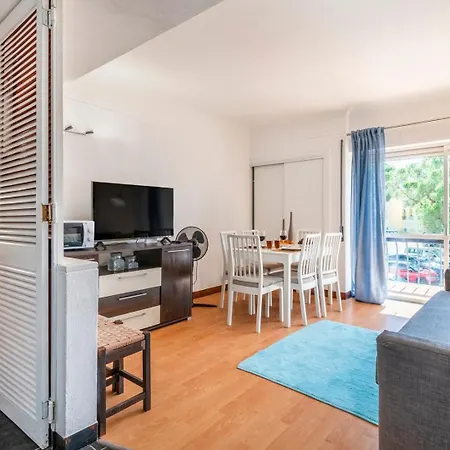 1br With Pool @ Azul Apartmán