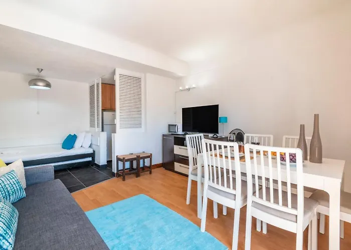 1br With Pool @ Azul *